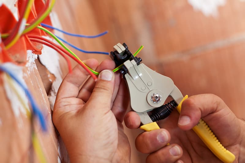 Warning Signs Indicating the Need for Electrical Repairs